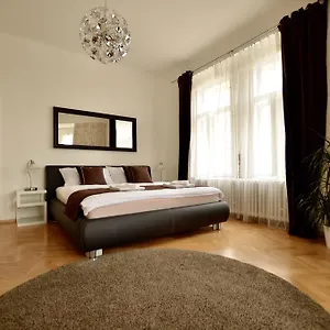  Apartamento Beautiful In República Checa